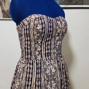 Charlotte Russe strapless mini dress pale pink and navy size M